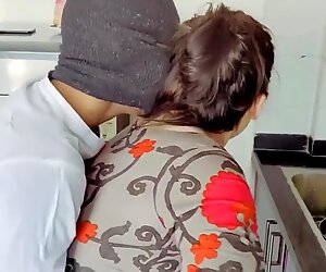 Istri kacau oleh penyusup