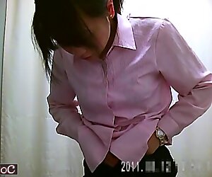 Nhật bản mới, phòng thay đồ video chưa cắt
