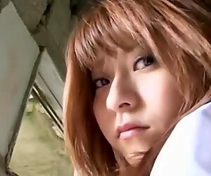 Pembohong jepang murid mika orihara menarik rok pendek dan menunjukkan pantatnya