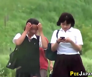 Kencing remaja jepang yang tak pernah puas