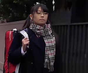 Hot bangsa jepun remaja Airi Sato hisap cikgu batang besar